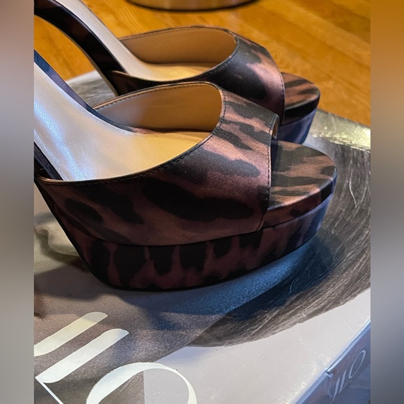 Jennifer Lopez JLO Women's High Heels Shoes Size 8.5 New With Box leopard print - Picture 5 of 14